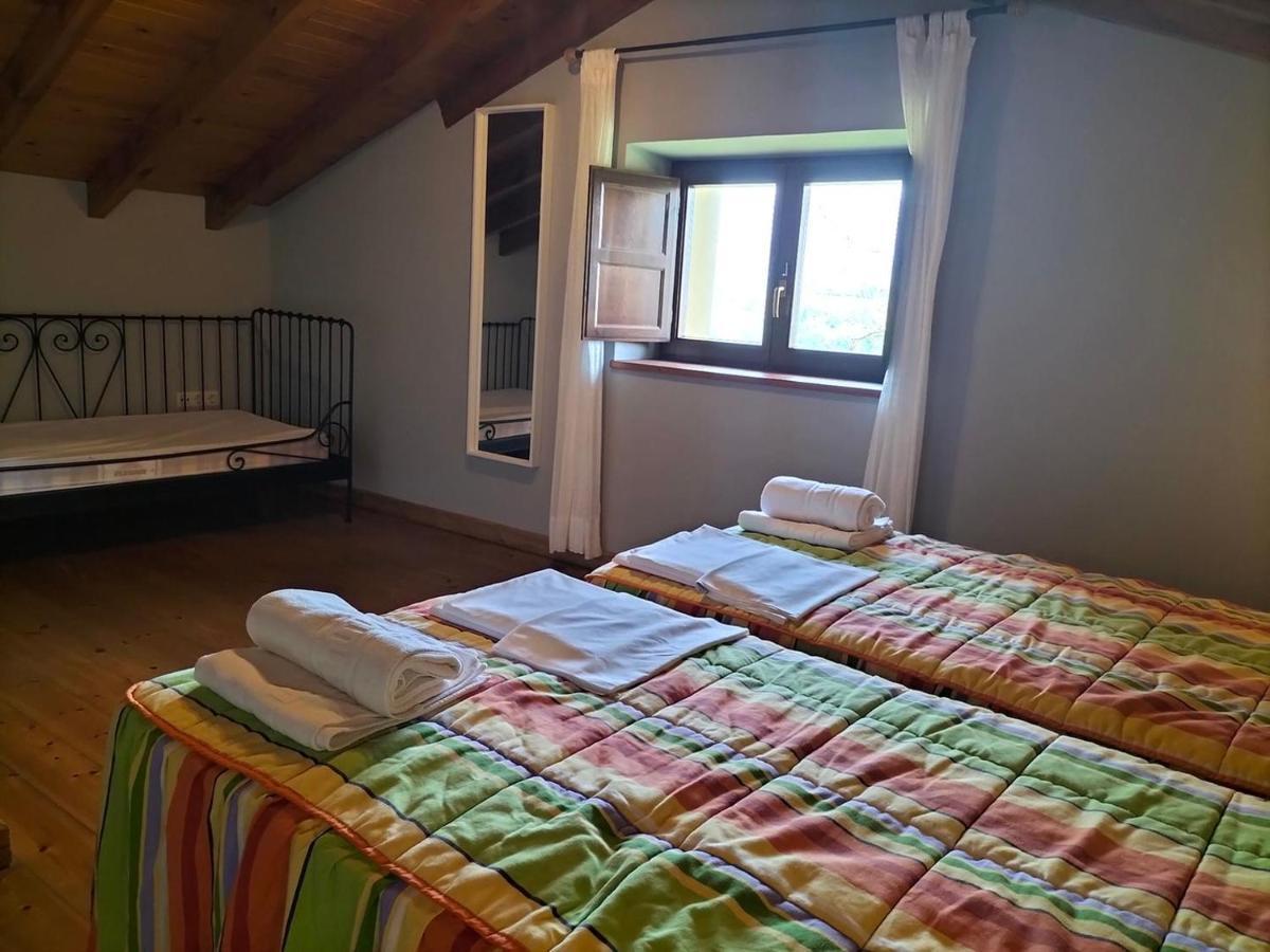 Apartamentos La Corona Llames de Parres Dış mekan fotoğraf