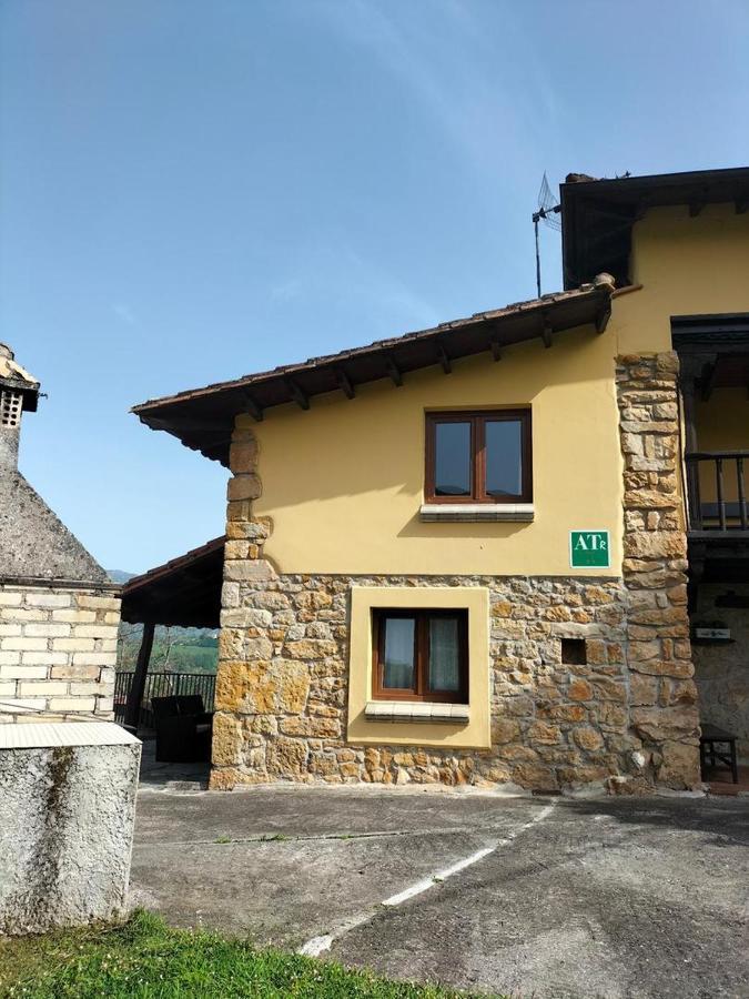 Apartamentos La Corona Llames de Parres Dış mekan fotoğraf