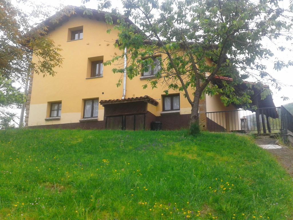 Apartamentos La Corona Llames de Parres Dış mekan fotoğraf